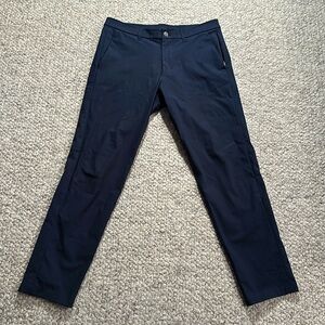 Lululemon Mens Navy pants Sz 32 waist